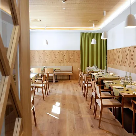 Steiermarkhof - Aus Holz Gebaut, Von Huegeln Gekuesst 4* Грац