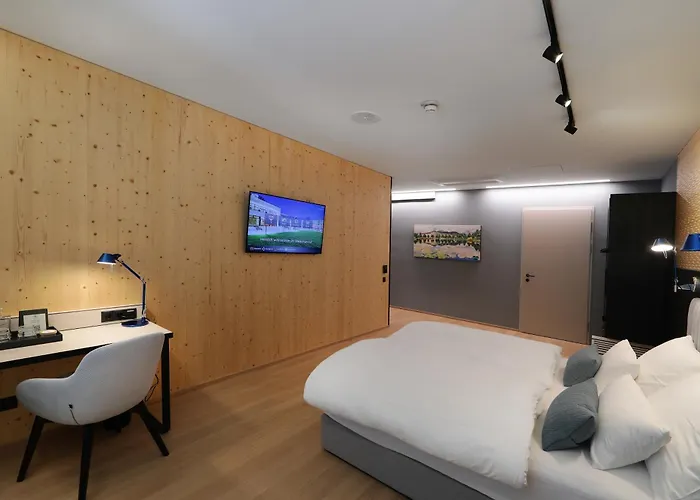 Steiermarkhof - Aus Holz Gebaut, Von Huegeln Gekuesst Ξενοδοχείο