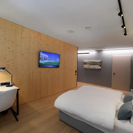 Steiermarkhof - Aus Holz Gebaut, Von Huegeln Gekuesst Hotel