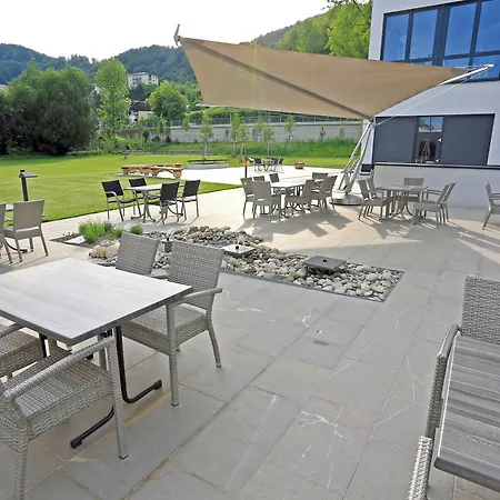 Steiermarkhof - Aus Holz Gebaut, Von Huegeln Gekuesst Graz