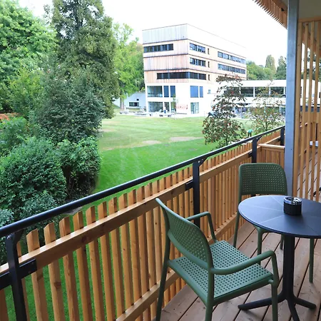 Steiermarkhof - Aus Holz Gebaut, Von Huegeln Gekuesst Hotel 4*