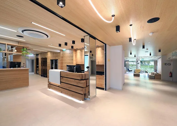 Hotel Steiermarkhof - Aus Holz Gebaut, Von Huegeln Gekuesst 4*