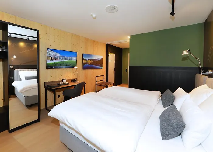 Steiermarkhof - Aus Holz Gebaut, Von Hügeln Geküsst Hotel